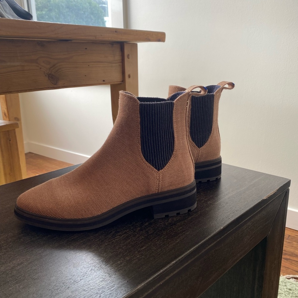 Rothy’s Lug Boot in Chesnut